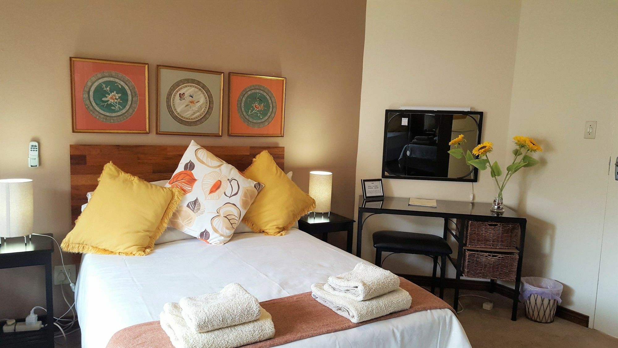 Rest-A-While Guest House - Pretoria-Noord エクステリア 写真
